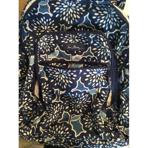 INVENTORY REDUCTION SALE. Vera Bradley Backpack in Petal Splash Design NB - Picture 1 of 9
